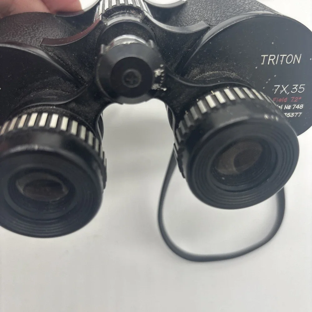 Vintage Swift Triton Binoculars Model 748 ~ 7x35mm Field 7.2 with Case Excellent